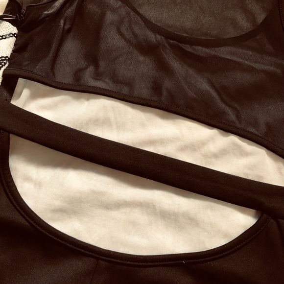 Sequenced Bebe Dress - Picture 8 of 12